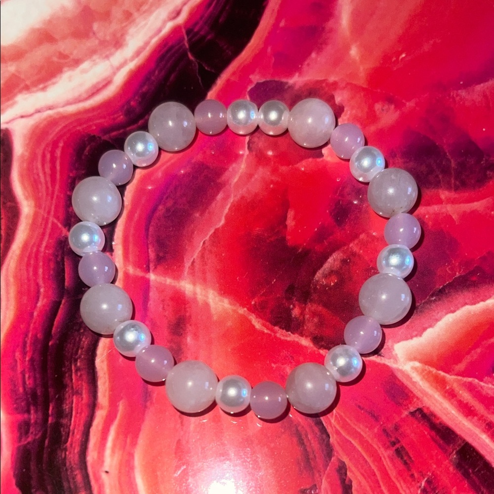 Elegant Pink and Silver Beaded Bracelet
